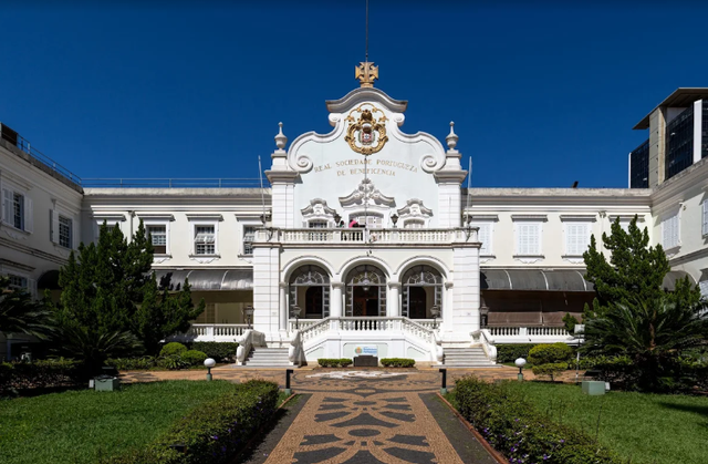 Hospital próprio